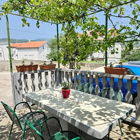 Fuer 2-3 Personen Mit Terrasse By Interhome Appartement Novi Vinodolski