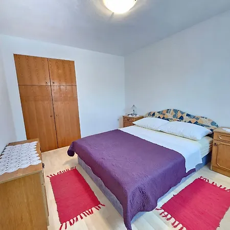 Fuer 2-3 Personen Mit Terrasse By Interhome Novi Vinodolski