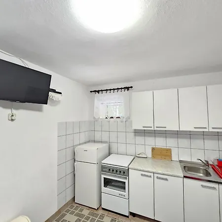 Fuer 2-3 Personen Mit Terrasse By Interhome 아파트 *