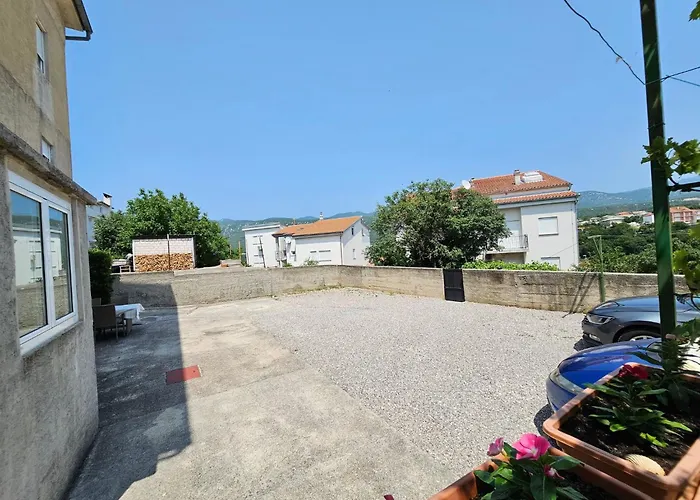 Fuer 2-3 Personen Mit Terrasse By Interhome * Novi Vinodolski