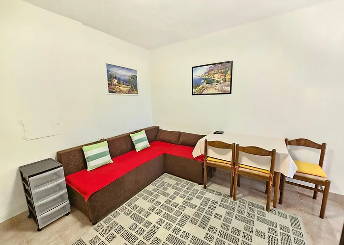 아파트 Fuer 2-3 Personen Mit Terrasse By Interhome 노비비노돌스키