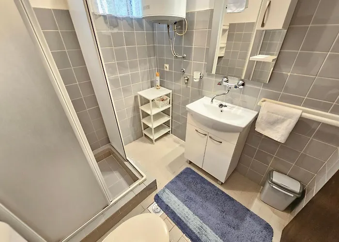 Fuer 2-3 Personen Mit Terrasse By Interhome Novi Vinodolski